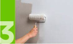 Грунтовка стены с промежуточной сушкой