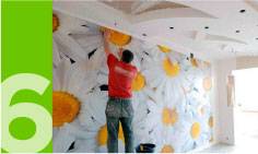 Покрытие фотообоев защитным составом